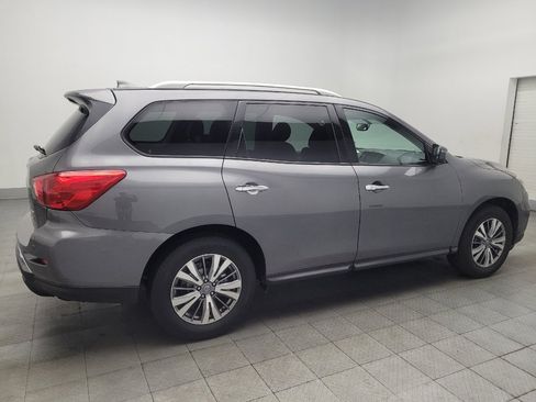 Used 2019 Nissan Pathfinder SL image 10