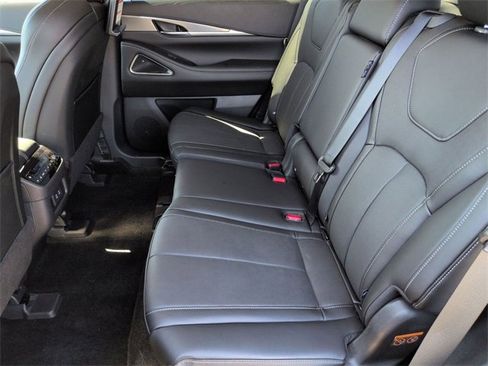 New 2026 INFINITI QX60 Luxe w/ Family Package image 27