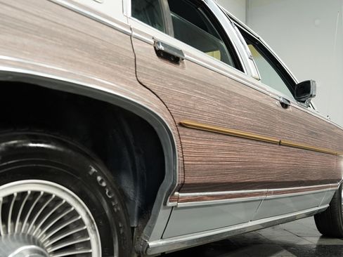 Used 1987 Mercury Grand Marquis Colony Park GS image 22