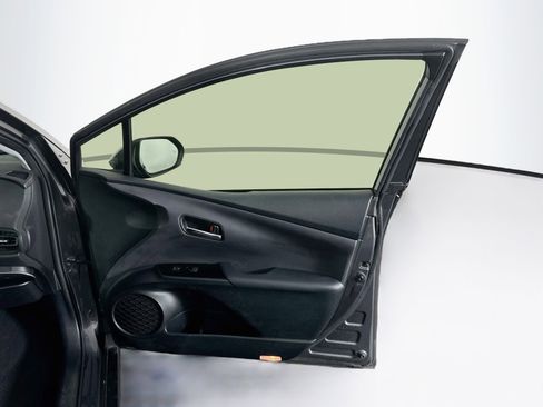 Used 2021 Toyota Prius LE w/ Carpet Mat Package (TMS) AWD/4WD image 31