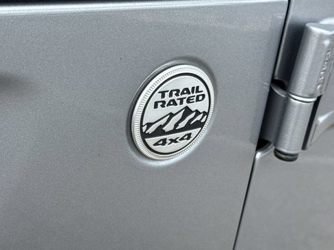 Used 2021 Jeep Wrangler Unlimited Sport AWD/4WD image 11