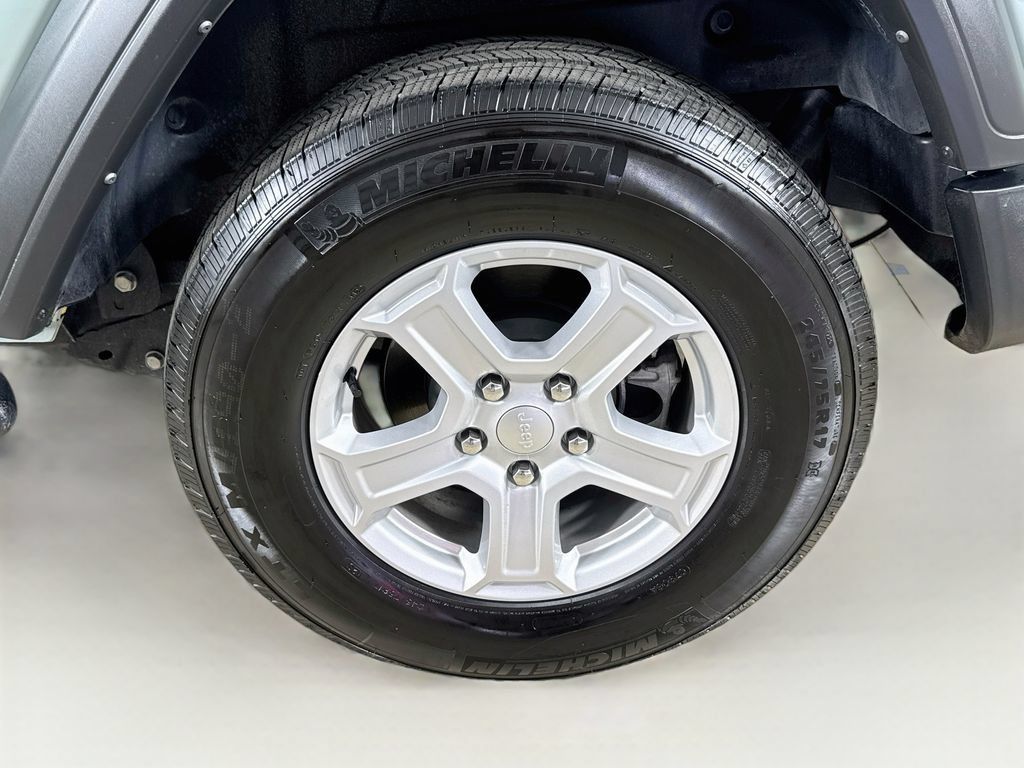 Certified 2023 Jeep Wrangler Sport AWD/4WD image 24