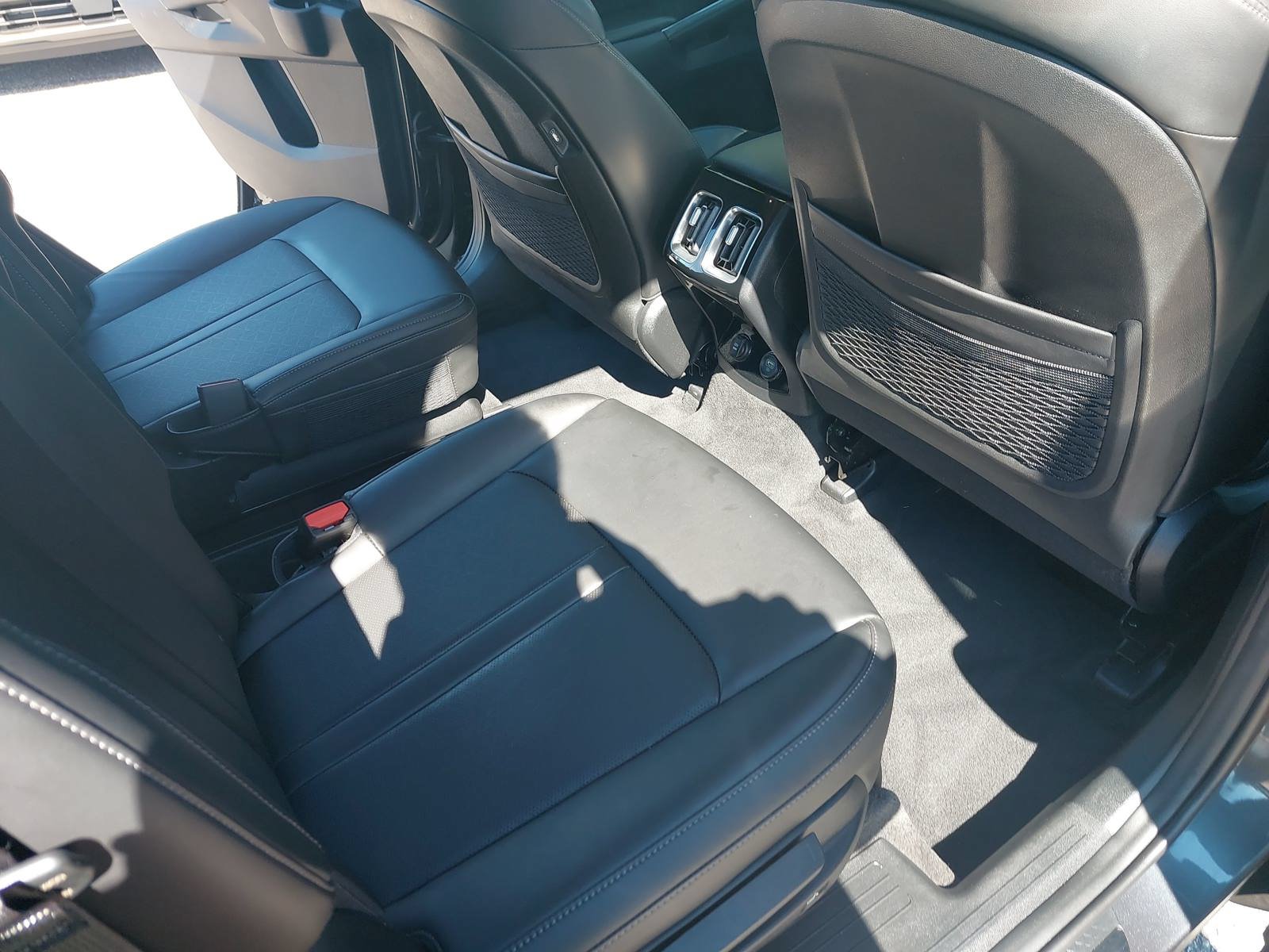 Used 2023 Kia Sorento SX FWD image 11