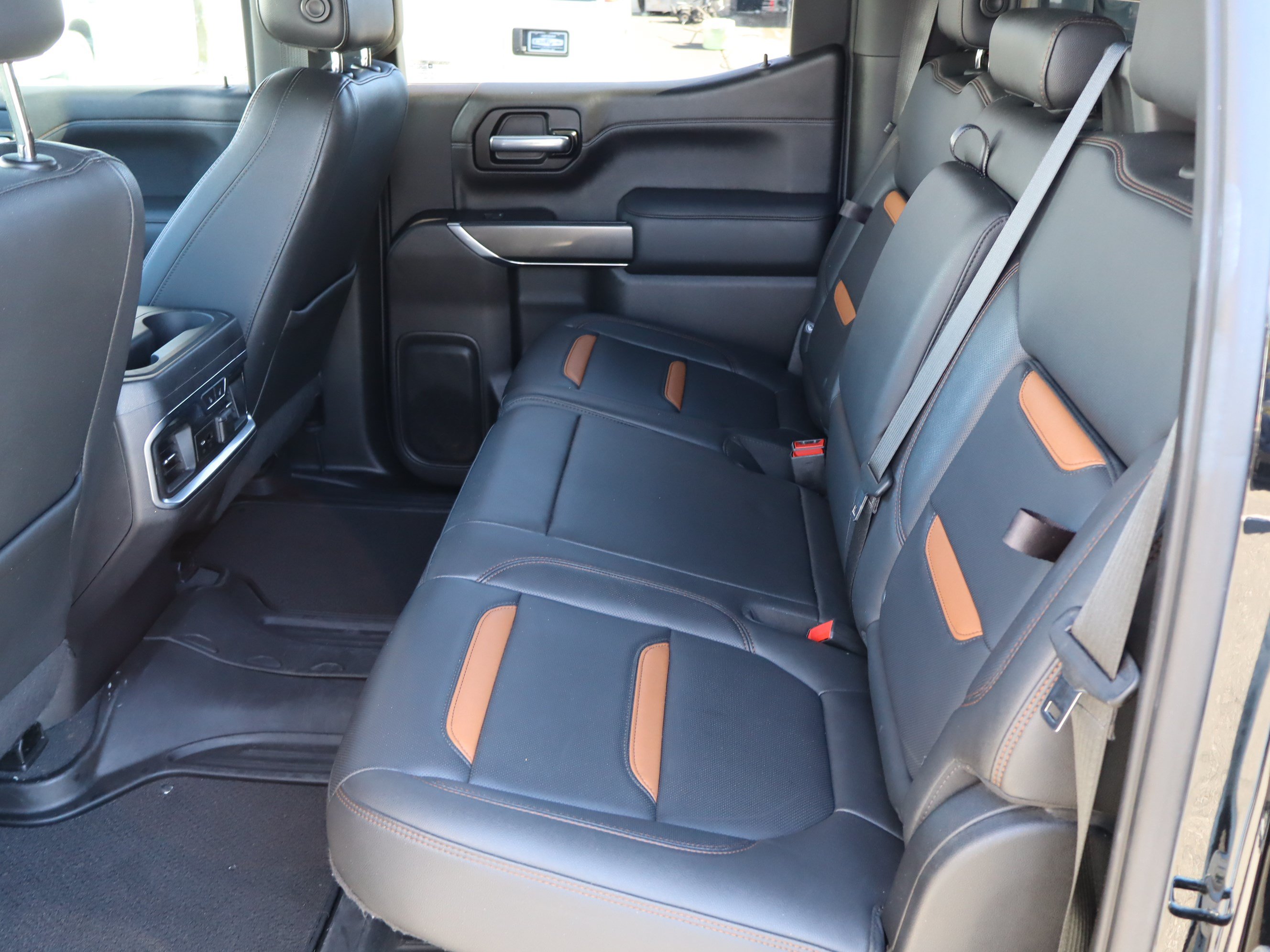 Used 2021 GMC Sierra 1500 AT4 w/ AT4 Preferred Package AWD/4WD image 34