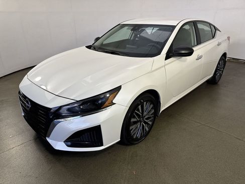 Certified 2024 Nissan Altima 2.5 SV image 25