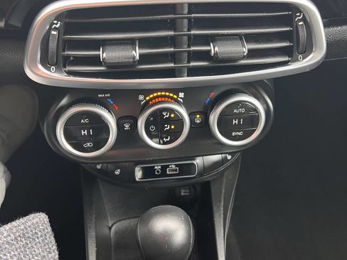 Used 2016 FIAT 500X Easy image 17