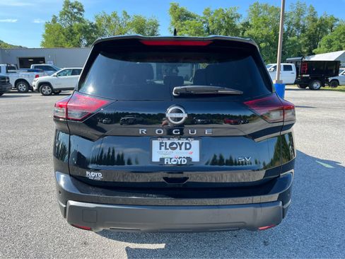 Used 2024 Nissan Rogue SV FWD image 4
