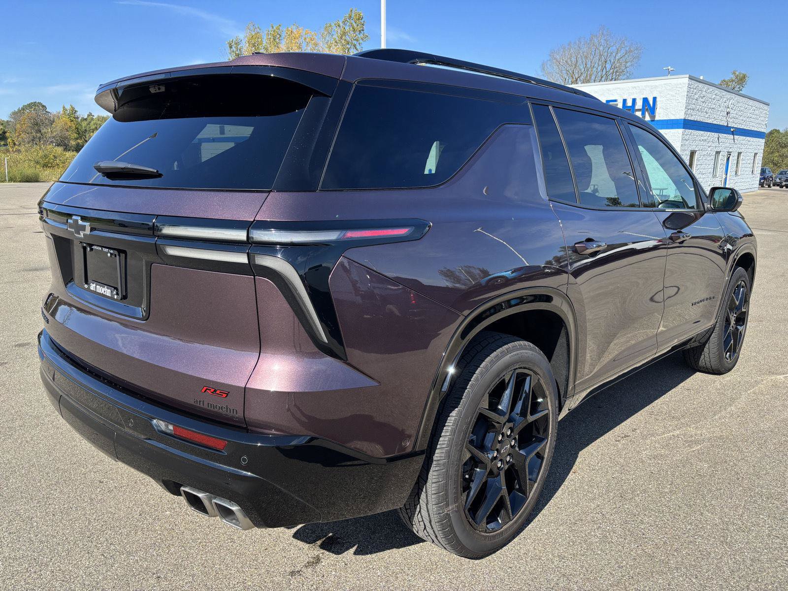 Used 2024 Chevrolet Traverse RS FWD image 5
