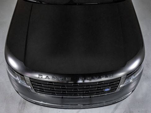 Used 2023 Land Rover Range Rover SE image 38