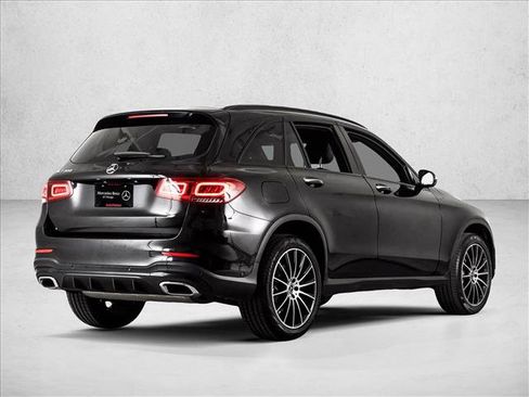 Used 2021 Mercedes-Benz GLC 300 image 4