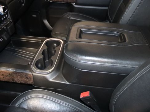 Used 2021 GMC Sierra 1500 Denali AWD/4WD image 44