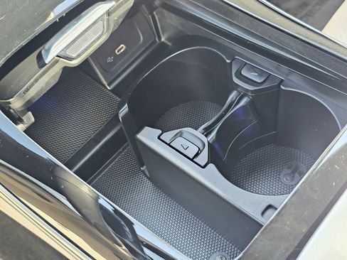 Used 2023 Mercedes-Benz C 300 4MATIC Sedan image 35