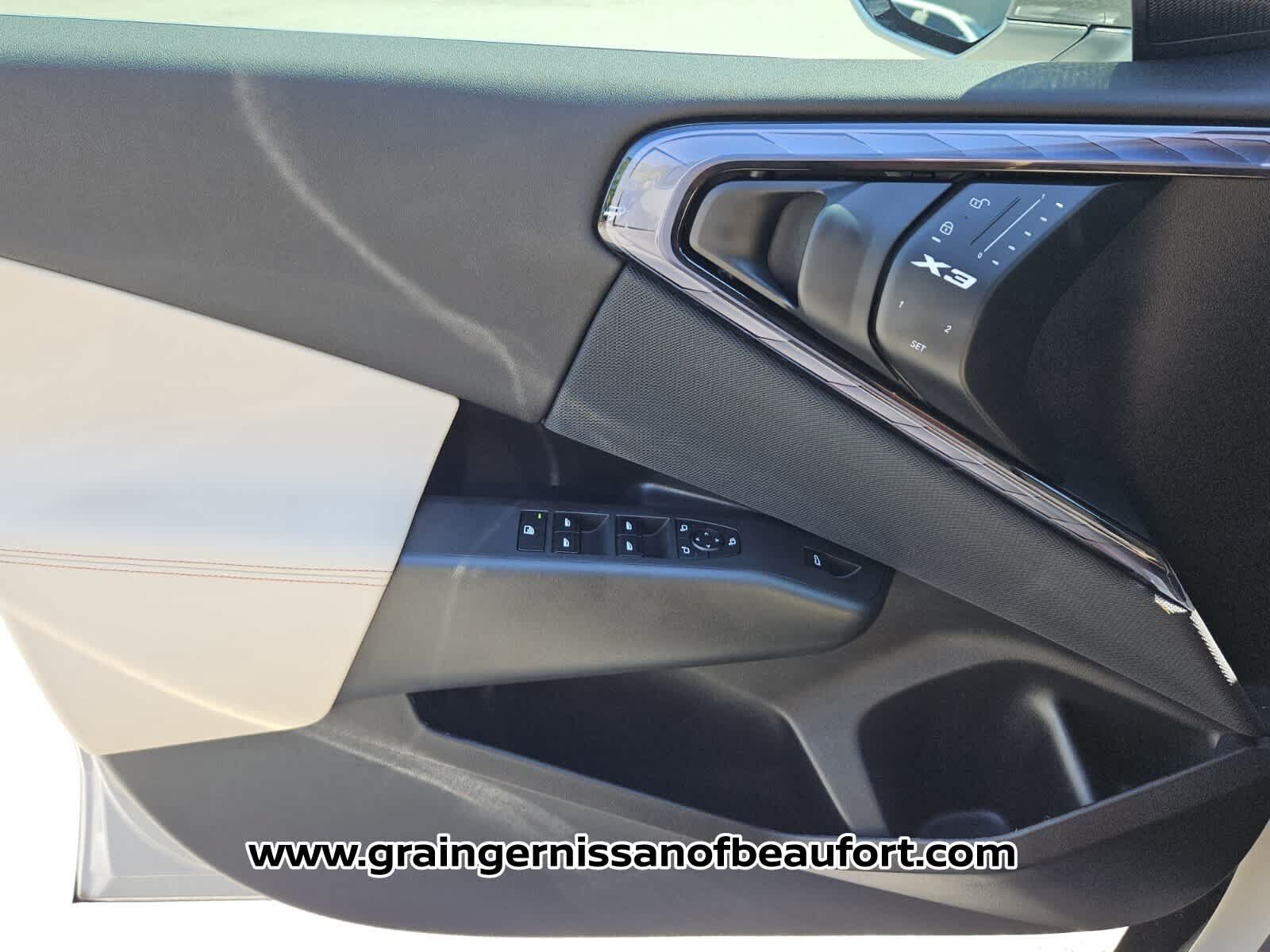Used 2025 BMW X3 xDrive30i w/ Premium Package AWD/4WD image 17