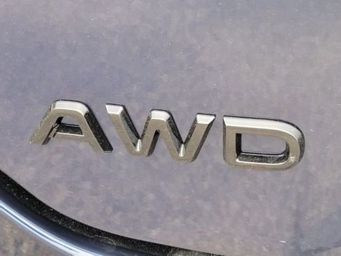Used 2025 Honda Pilot Sport image 16