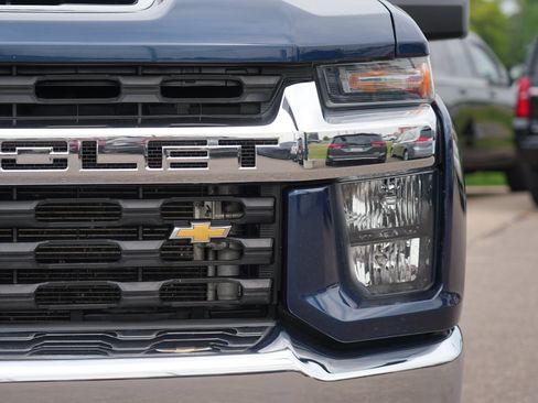 Used 2021 Chevrolet Silverado 3500 LT w/ Convenience Package AWD/4WD image 9