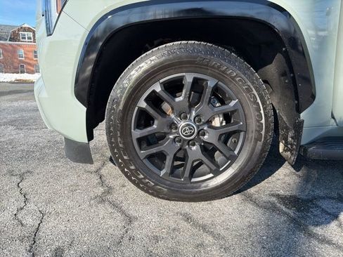 Used 2024 Toyota Sequoia Platinum image 26