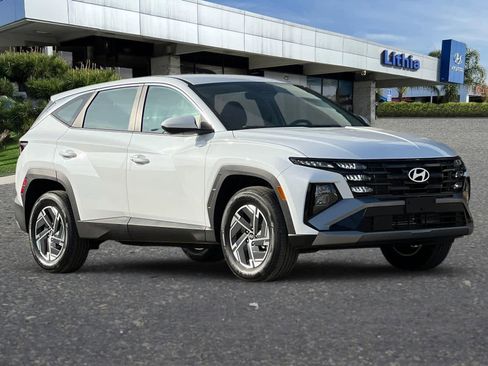 New 2026 Hyundai Tucson Blue SE image 9