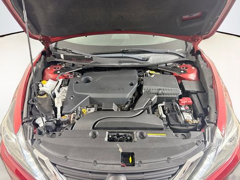 Used 2017 Nissan Altima 2.5 SR w/ Midnight Edition Package image 39