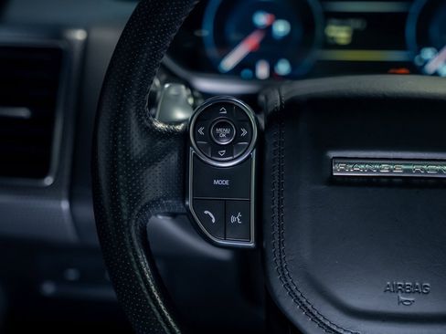 Used 2016 Land Rover Range Rover Sport SVR image 49