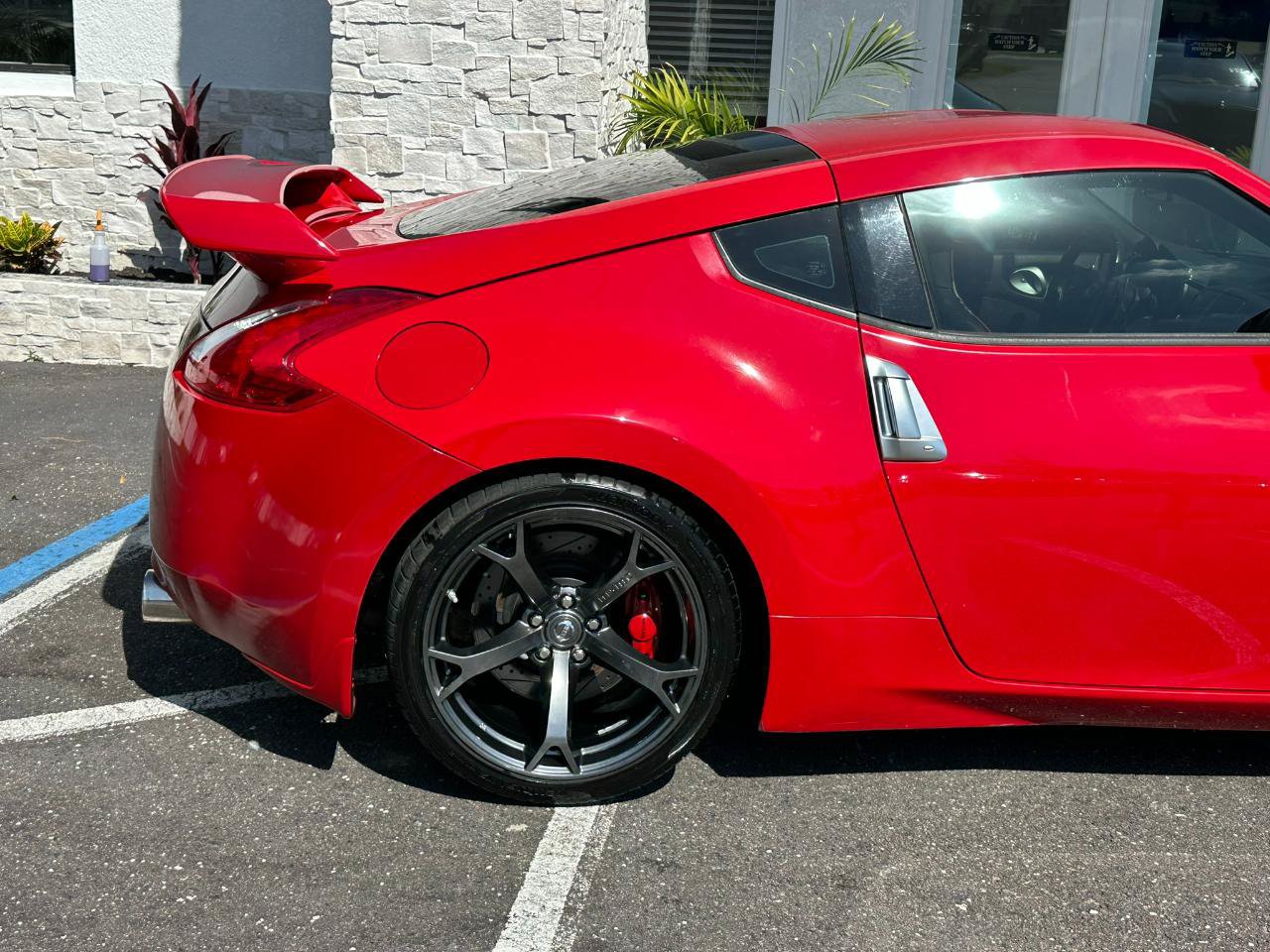 Used 2014 Nissan 370Z Coupe RWD image 19