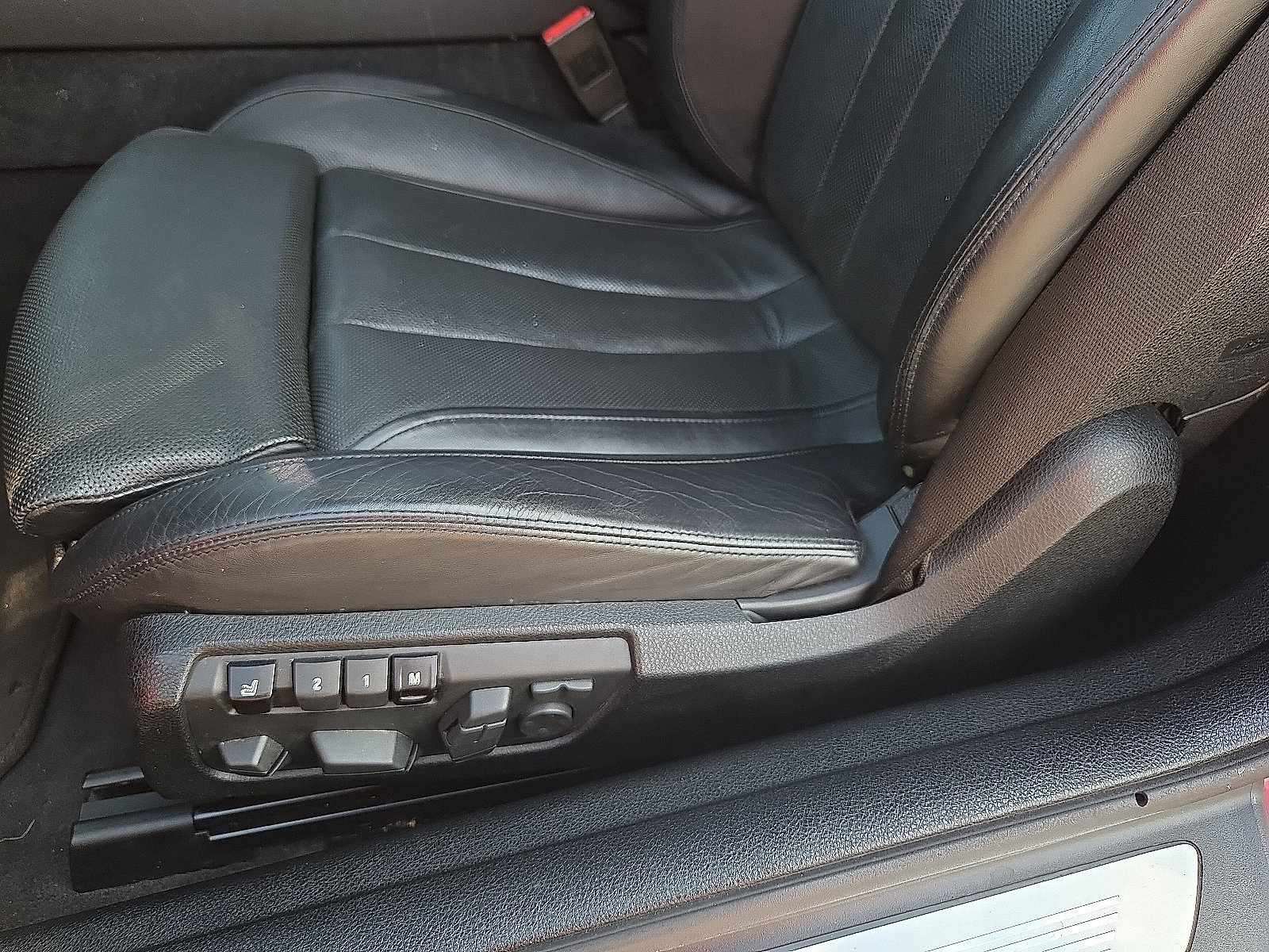 Used 2012 BMW 650i Coupe RWD image 14