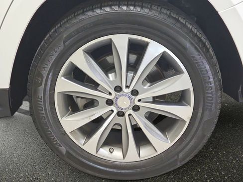 Used 2014 Mercedes-Benz GL 450 4MATIC image 34