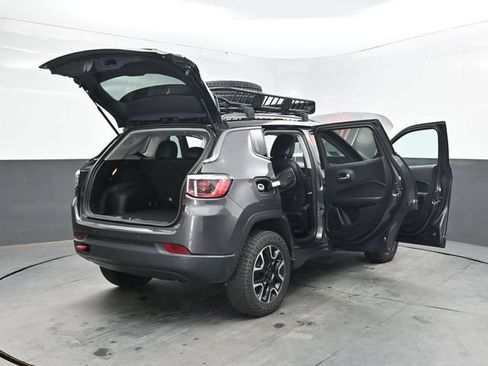 Used 2021 Jeep Compass Trailhawk AWD/4WD image 45