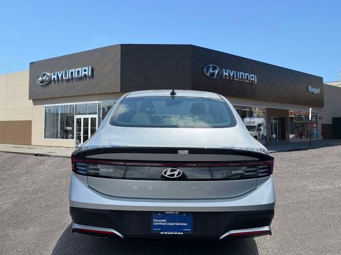 Certified 2025 Hyundai Sonata SE FWD image 6