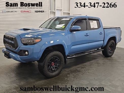 Used 2019 Toyota Tacoma TRD Sport AWD/4WD image 4