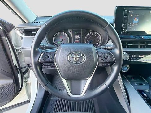 Used 2021 Toyota Venza LE AWD/4WD image 38