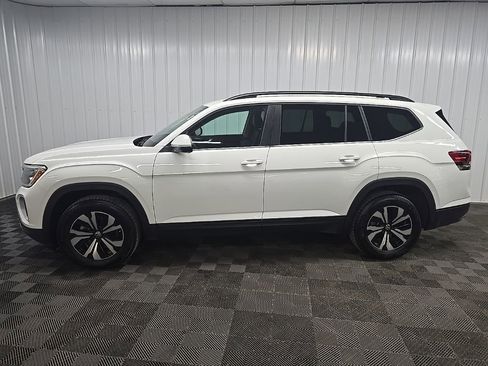Used 2024 Volkswagen Atlas SE image 5