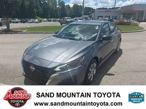 Used 2025 Nissan Altima 2.5 S FWD image 7