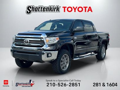 Used 2017 Toyota Tundra SR5 w/ SR5 Upgrade Package