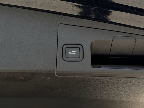 New 2025 Cadillac XT5 Premium Luxury image 25