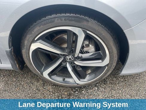 Used 2020 Honda Accord Sport image 9