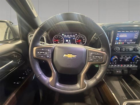 Used 2022 Chevrolet Silverado 1500 High Country image 13