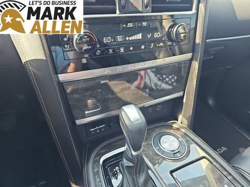 Used 2023 Nissan Armada Platinum w/ Captain's Chairs Package RWD image 17