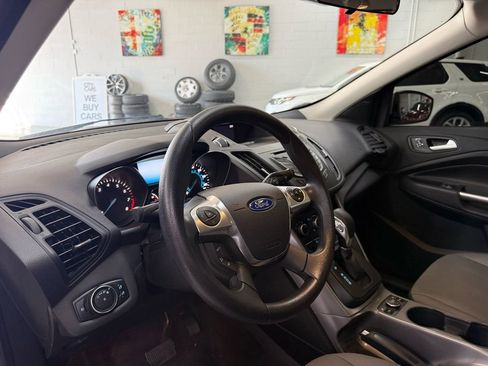 Used 2016 Ford Escape SE image 10