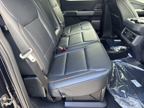 New 2026 Ford F250 Lariat w/ Black Appearance Package image 15