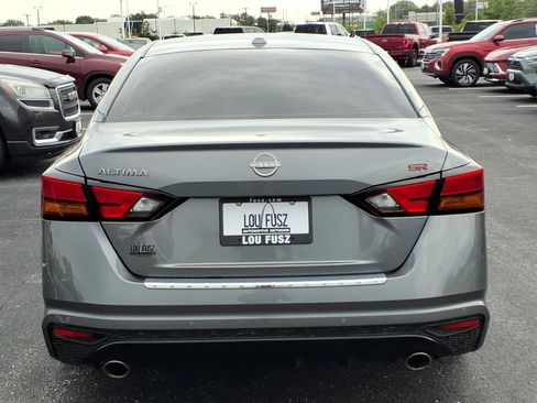 Used 2023 Nissan Altima 2.5 SR w/ SR Premium Package FWD image 30