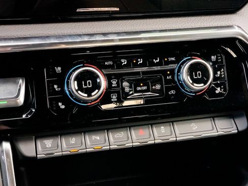 New 2025 GMC Sierra 2500 Denali w/ Technology Package image 32