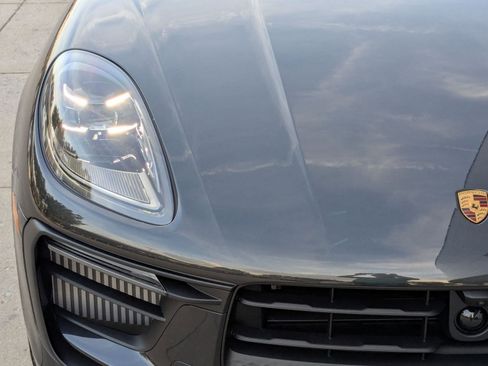 New 2026 Porsche Macan S image 12