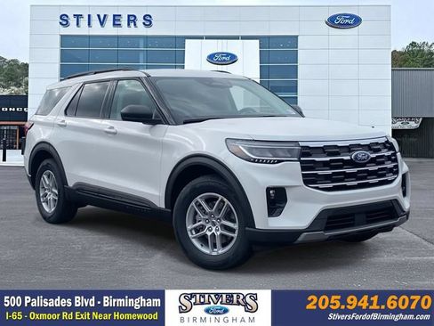 New 2026 Ford Explorer Active w/ Active Comfort Package RWD image 1
