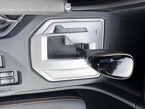 Used 2021 Subaru Crosstrek 2.0i Premium w/ Moonroof Package image 15