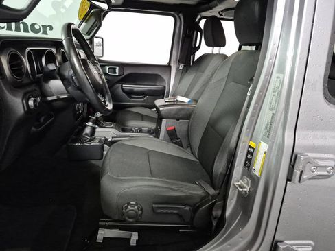 Used 2021 Jeep Wrangler Unlimited Sport w/ Sun And Sound Package AWD/4WD image 9