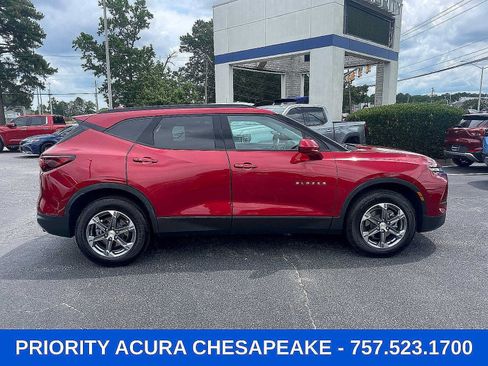 Used 2024 Chevrolet Blazer LT w/ Convenience Package FWD image 7