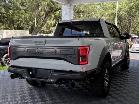 Used 2017 Ford F150 Raptor w/ Equipment Group 802A Luxury AWD/4WD image 9