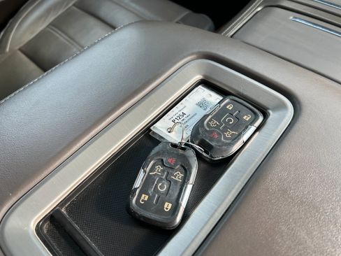 Used 2015 GMC Yukon Denali image 42