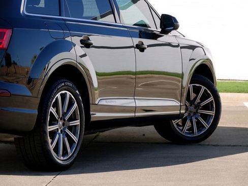 Used 2018 Audi Q7 3.0T Prestige w/ Prestige Package image 23