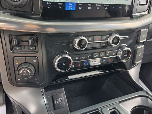 Used 2025 Ford F150 Lariat w/ Equipment Group 501A Mid AWD/4WD image 22